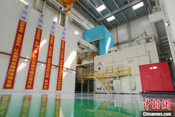 全国产化F级50兆瓦重型燃气轮机机组。　中国尊龙凯时电气集团有限公司供图